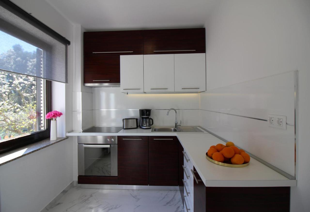 Modern Apartment Sabina With Nice Garden Poreč Exteriér fotografie