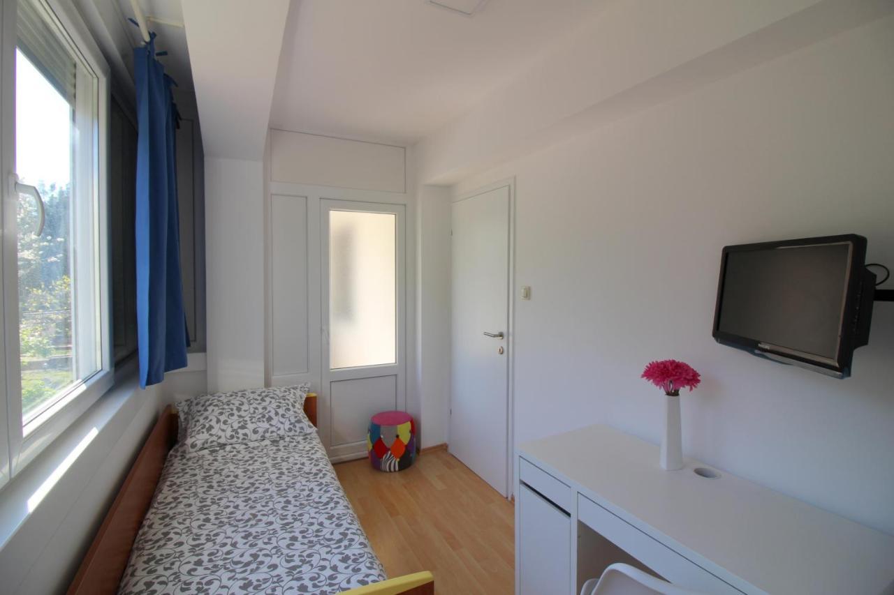Modern Apartment Sabina With Nice Garden Poreč Exteriér fotografie